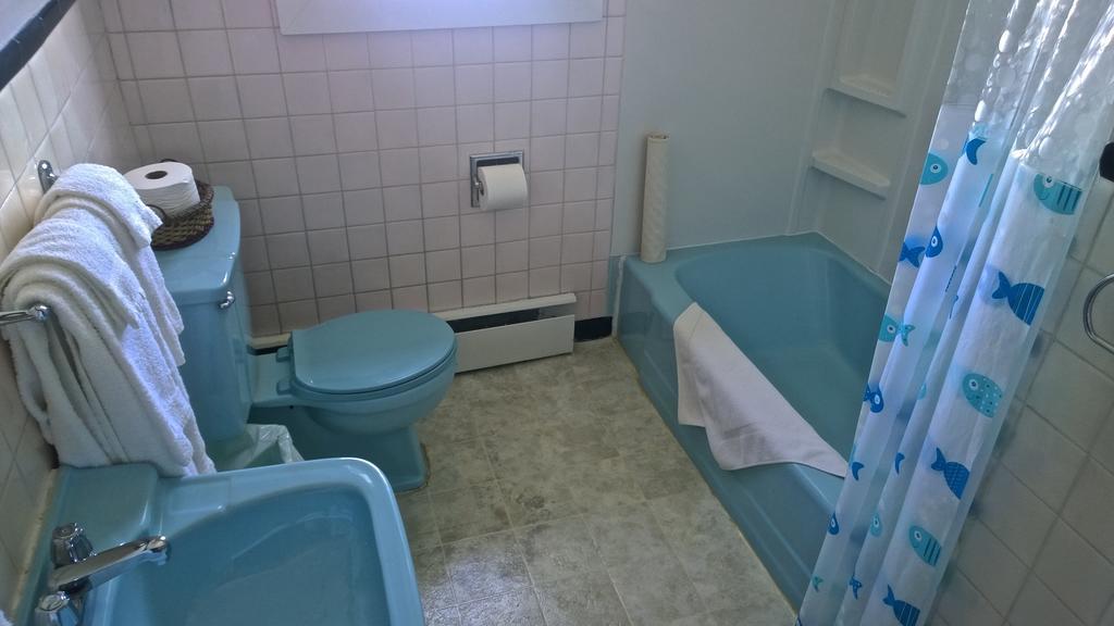 סאינט ג'ון Admiral'S Quay Motel & Suites מראה חיצוני תמונה