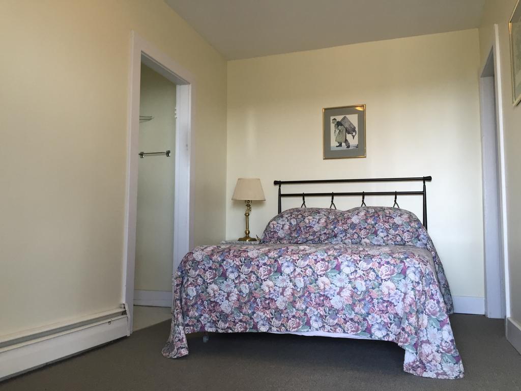 סאינט ג'ון Admiral'S Quay Motel & Suites מראה חיצוני תמונה